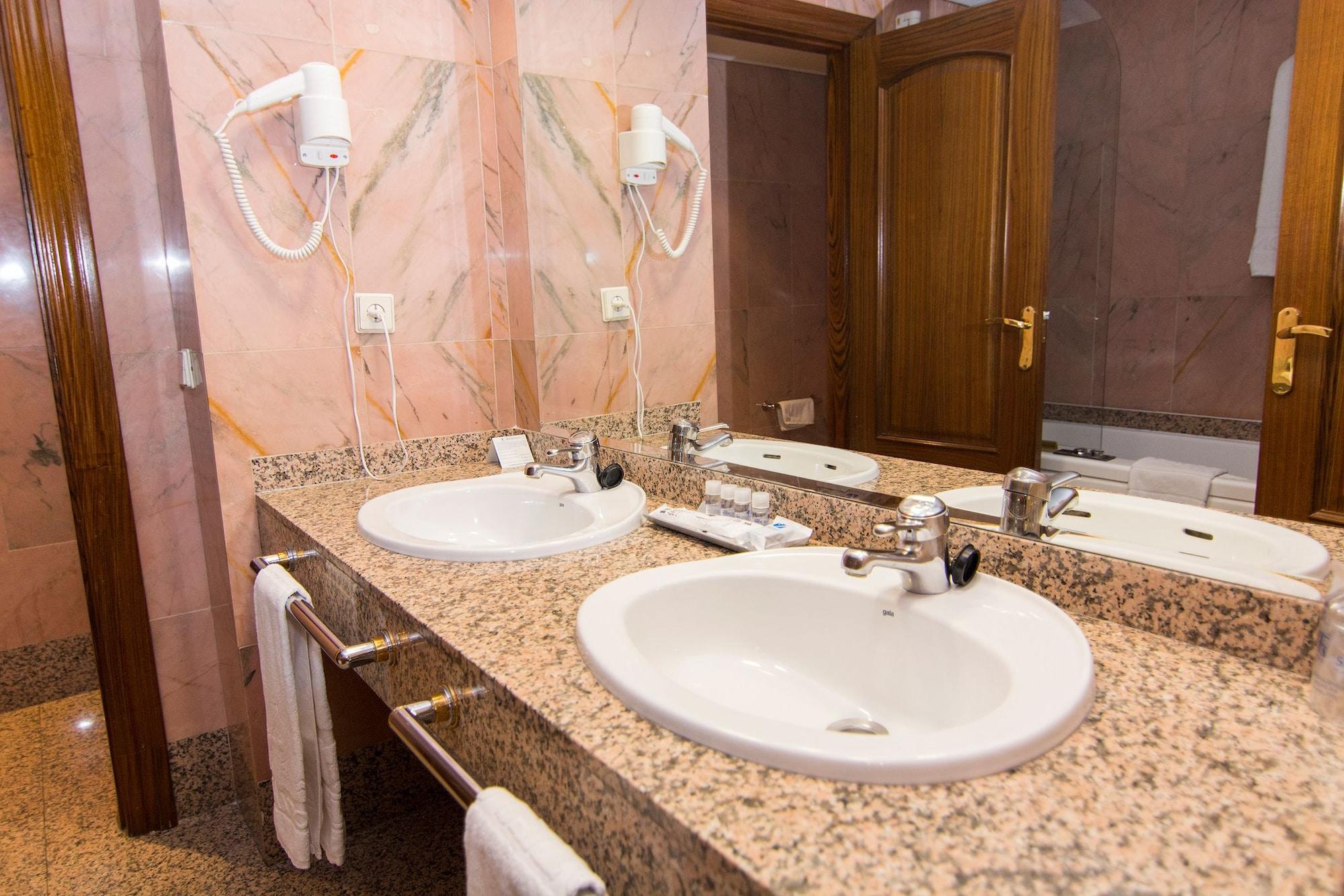 Hotel San Antonio Albacete Exterior photo